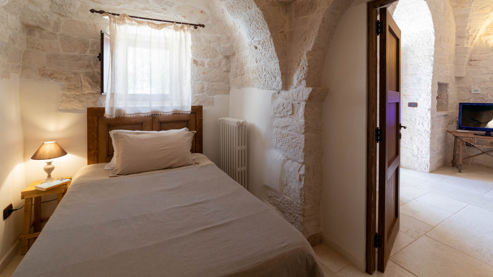 Trulli Angela Mandorlo 16