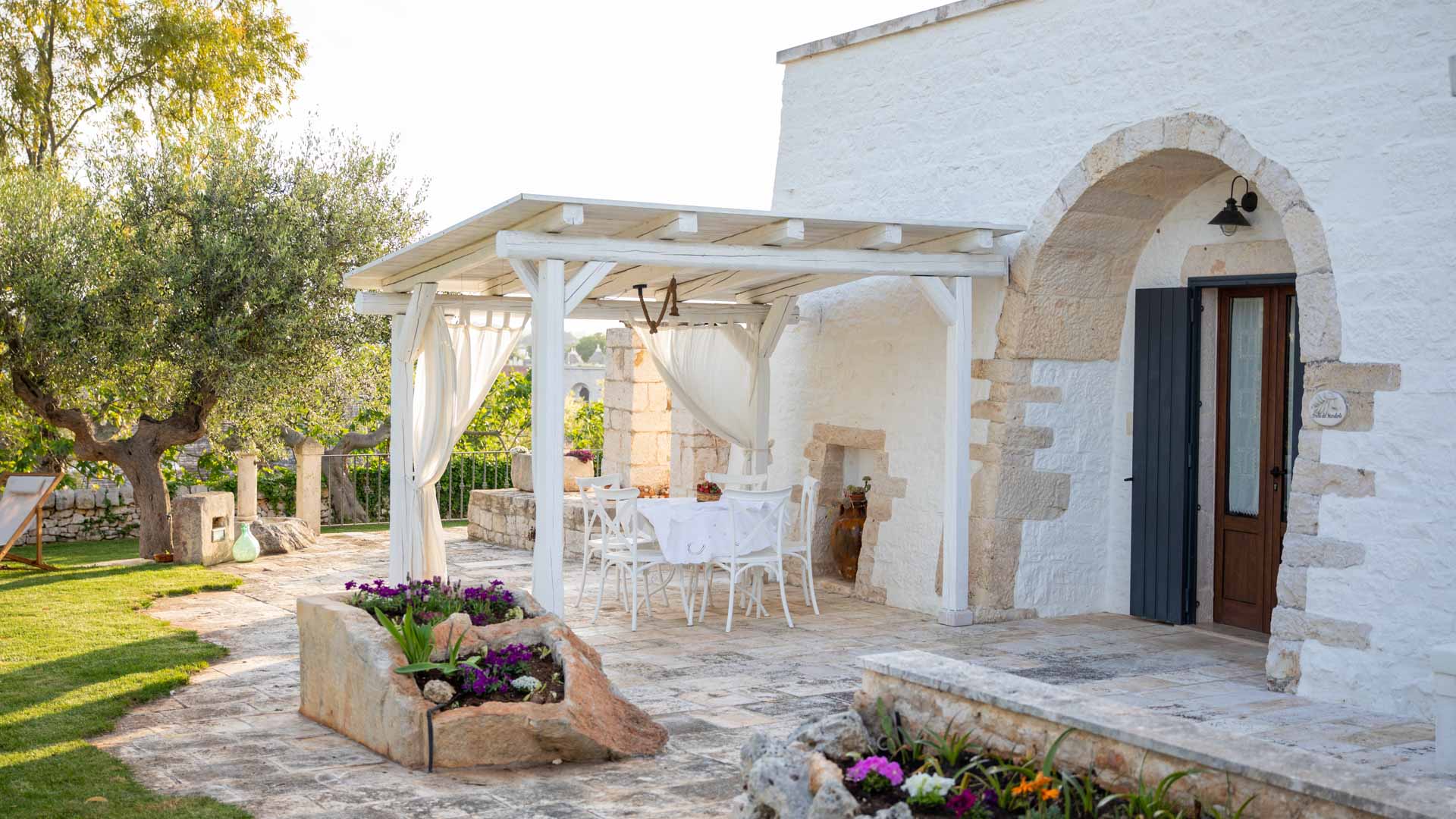 Trulli Angela Mandorlo 2